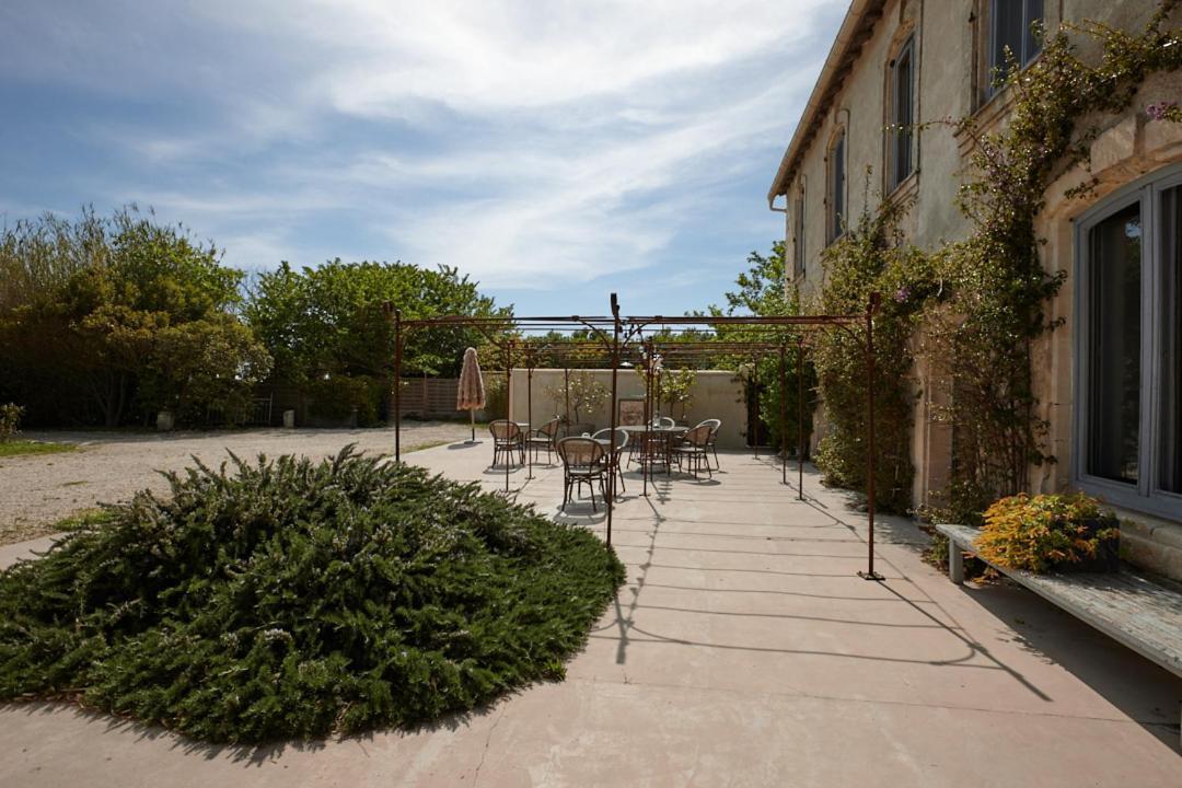 Maison Tara Verte Au Mas Montredon Arles Exterior photo